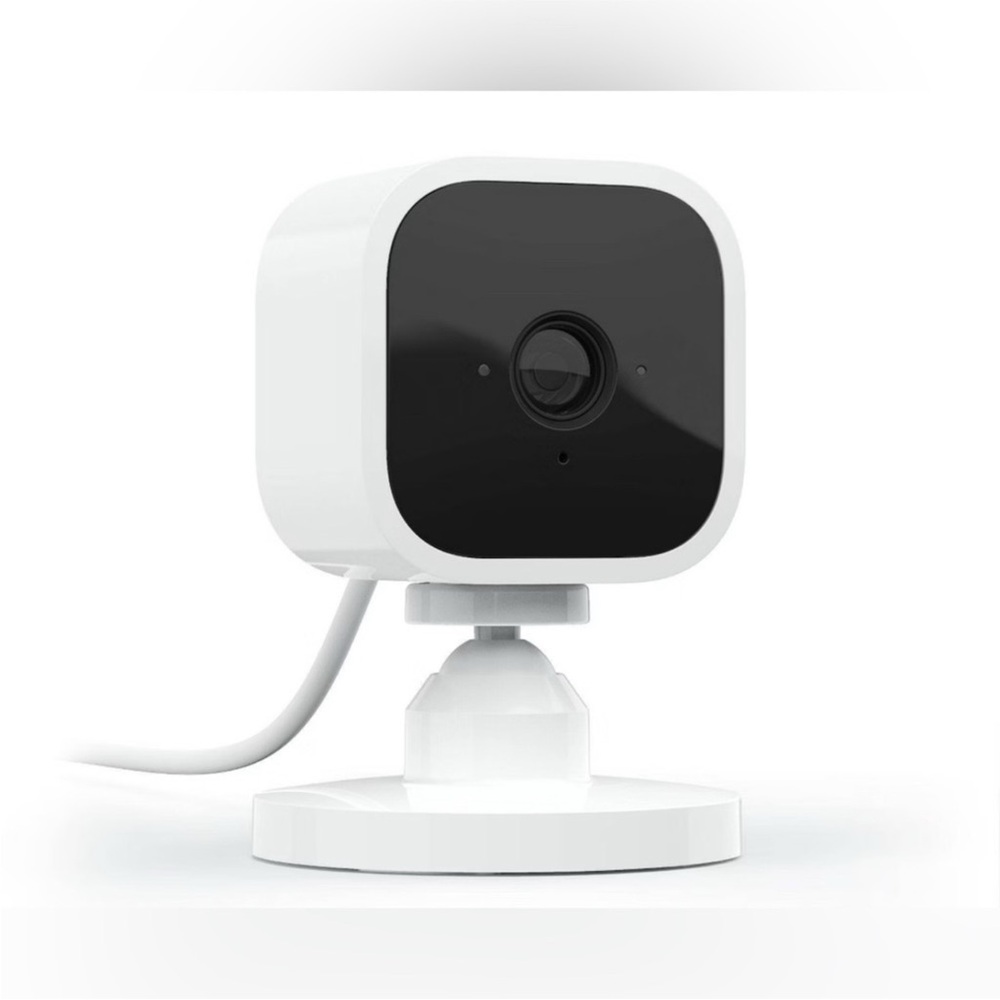 BNIB! Blink Mini 2 Wired Indoor/Outdoor Smart Security Camera